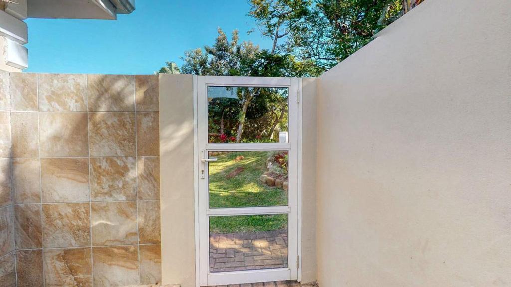 Caribbean Estates Lakeview Villa Port Edward Kültér fotó